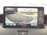 バックモニター付きで、車庫入れやバック時の後方確認をしっかりサポート。モニターに映し出される映像で死角も確認しやすく、狭い場所での駐車や後退時の操作をより安心して行えます。