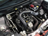 エンジンルームも清掃しております。