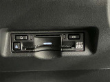 高速道路で便利な【ETC2.0】を装備しています。光ビーコン搭載で渋滞情報などナビゲーションと連動することで機能も充実いたします。他、観光施設に立ち寄るための高速料金割引サービス等もございます。