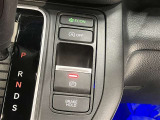 アイドリングストップ機能がついているので、停車時にエンジンを止めて燃料消費を抑えます。環境にもお財布に優しいですね♪