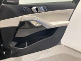 BMW正規ディーラー/認定中古車 最長4年・走行距離無制限保証付き 禁煙車/弊社デモンストレーションカー/パノラマサンルーフ/ホワイトレザー/シートヒーター/トップビューカメラ