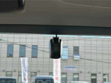 万が一の時にも安心な前後ドライブレコーダー付き!