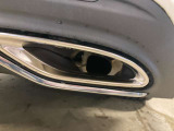 店でお車をご購入のお客様はオーナー様専用保険「メルセデス・ベンツ保険」にご加入頂けます。飛来物によるフロントガラス破損やパンクによるタイヤ交換の際に、修理費用の一部をお支払いしております。