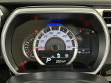 【メーターパネル】シンプルなデザインのメーターパネルは視認性が良く、必要な情報を運転手に分かりやすく伝えてくれます♪