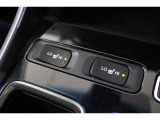 シートヒーター装備付き車!!座席に埋め込まれた電熱線によりシートを暖めることが出来る装備で、温められたシートは、寒い冬には最適です!!