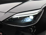 LEDヘッドライトを搭載。夜間の運転も安心です♪