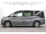 このお車はホンダ純正光脱臭・抗菌加工を納車前に致します。光触媒消臭は光触媒と銀イオンにより消臭とウイルス除菌や抗菌効果のダブル効果で車内を快適に保ちます。