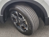 235/60R18タイヤはブリジストン製の新品タイヤに4本共交換済みです!