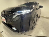 LEDヘッドライトです。デザイン性がよくとても明るいので、夜間の走行や悪天候でも安心です。しかも長寿命!
