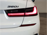 【BMWアロイホイル】軽量かつ強度に拘ったアロイホイル。走行性能ポテンシャルを引き出す設計。車の足元を引き締めてくれる大きなポイントはアロイホイルです。