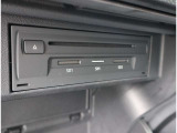 Audi正規ディーラーが高品質をお約束。高度な訓練・教育を受けたAudi専任メカニックが、100項目にもおよぶ精密な点検を実施いたします。すべてをクリアしたAudi車だけが、あなたのお手元に届けられるのです。
