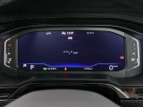 デジタルメータークラスター搭載。各種データが表示されます。