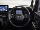 ◆ハンドル全体◆各種スイッチがハンドルから手を放さず操作できるので運転中でも楽に操作できます。