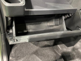 実用的な収納が、車内の各所にあります♪