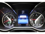 昼夜を問わず計器類はいつでも見やすいので安全に運転できます。また、どのモデルでも基本設計が共通の為乗り換えても違和感がありません。