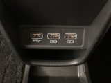 ソケット類も充実☆対応のケーブルがあれば車内でスマホなどの充電が可能です☆