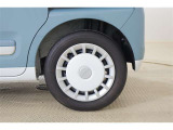 純正14インチスチールホイルでフルキャップです。タイヤサイズは155/65R14になります!