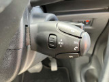 ハンズフリーで電話も可能です。