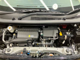 エンジンルームもクリーニング済みできれいですよ。日産の整備士がしっかりと丁寧に点検していますので安心してお乗りいただけます