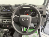 ダイハツディーラーでは「ダイハツ認定U-CAR」という基準を設け、車選びに詳しくないお客様でも「安心して選べる」をご提供しています。
