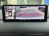 360&deg;ビューモニターでは前後左右4つのカメラ映像をさまざまな走行状況に応じて切り替えてセンターディスプレイに表示することで、駐車時や狭い道でのすれ違い時、見通しの悪い交差点進入時でも安心感を高めます