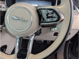 【全車速対応アダプティブクルーズコントロール】ミリ波レーダー+ステレオカメラ+赤外線により前方車輌を認識し、高速道路などの自動車専用道路や渋滞時などではドライバーの負担を大幅に軽減してくれます。