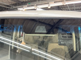 特別なことではなく、日々の運転をより安全に。周囲の状況をモニターする機能が、ドライバーの負担をそっと肩代わりしてくれます。安心を積み重ねてくれる、今の車選びで大切にしたい装備です。