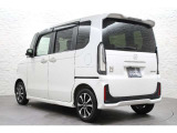 当店の展示車は、プロの業者にボディーの磨き、ルームクリーニングを依頼していますので、とてもきれいです!!ぜひ、見にいらしてください!