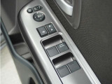 ◆パワーウィンドウスイッチ◆運転席から全席の窓の開閉操作を行うことが出来いつでも換気ができます!