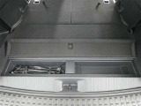 【車載工具】タイヤ交換には必需品ですね!万が一に役立つ工具です。緊急時に備え、使い方をしっかり覚えておきましょう。