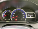 視認性の高いメーターデザイン。走行状況を一目で確認でき、運転をサポートします。