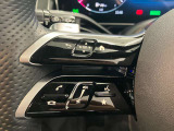 メモリー付きパワーシートが装備されている車両はシートの位置・ドアミラーの角度・ハンドルの位置を3名まで記憶出来ます。