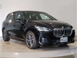 BMWのオートライトは積極的にライトをつけることにより、自車の存在を周囲に向けアピールいたします。それは安全性への配慮でもあります。
