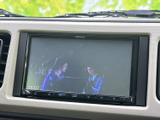 停車時に楽しめるTV画面。お子様連れのご家族にも最適で、移動時間を有効活用できます。コンテンツを楽しんで、快適なひとときを過ごしましょう。