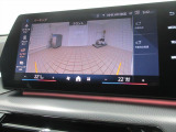 車両の頭脳といっても過言ではない『iDrive・システム』。オーディオ・ハンズフリー・ナビゲーションはもちろん、車両状況・操作説明まで確認する事ができます。