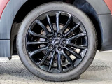軽量化の結果、ハンドルが切りやすくなったり、加速性能が良くなったりと大きなメリットがあり、スポーツ走行を求める人から人気があります。