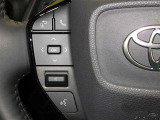 ステアリングスイッチ装備!運転しながら手元でオーディオの操作などができます。