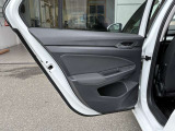 点検整備ご納車前にCertified Pre-Owned独自の「点検チェック項目シート」により、部品や機能に関する全71項目もの厳しいチェックを実施します。