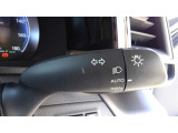 ライトもAUTO機能が付いていて、暗くなると自動で点灯し、明るくなると自動で消灯するので、大変お役にたちますよ!!
