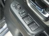 ◆パワーウィンドウスイッチ◆運転席から全席の窓の開閉操作を行うことが出来いつでも換気ができます!