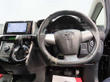 運転席回りです。
