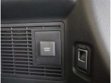 非常時やキャンプなどに役立つAC100Vコンセント付きです。