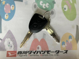 安全安心な走行のために、納車前には小さなクルマを知り尽くしたエキスパートが基本性能に関わる機能や状態を徹底的に点検しています。