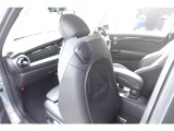 まずはご連絡をください!お車詳細や展示状況はMINI NEXT城東鶴見06-6933-3298まで。