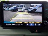 ◆【リアカメラ】が装着されています。リバースに入れるだけで映ります。後方の安全確認や、狭い駐車場での車庫入れ、雨の日や夜間など視界の悪い時に便利です。安全にバックする為には欠かせない装備です。