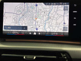 iDriveHDDナビゲーションになります。操作はコントローラーとタッチパネルにて操作いただけます。