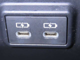 充電用USB端子を装備しております