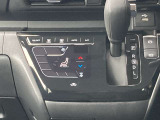 ◆エアコン◆温度の設定をしてAUTOボタンを押すだけ簡単。車内を快適な温度に保ってくれます