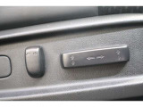 高級車の代名詞!電動シートが装備されています!