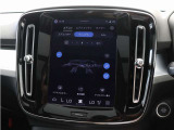 先進のエアピュリファイヤー(PM2.5センサー付)は、車内に侵入する有害なPM2.5微粒子を最大80%除去。よりクリーンで健康的な空気で満たされたキャビンであなたとあなたの大切なゲストをお迎えします。